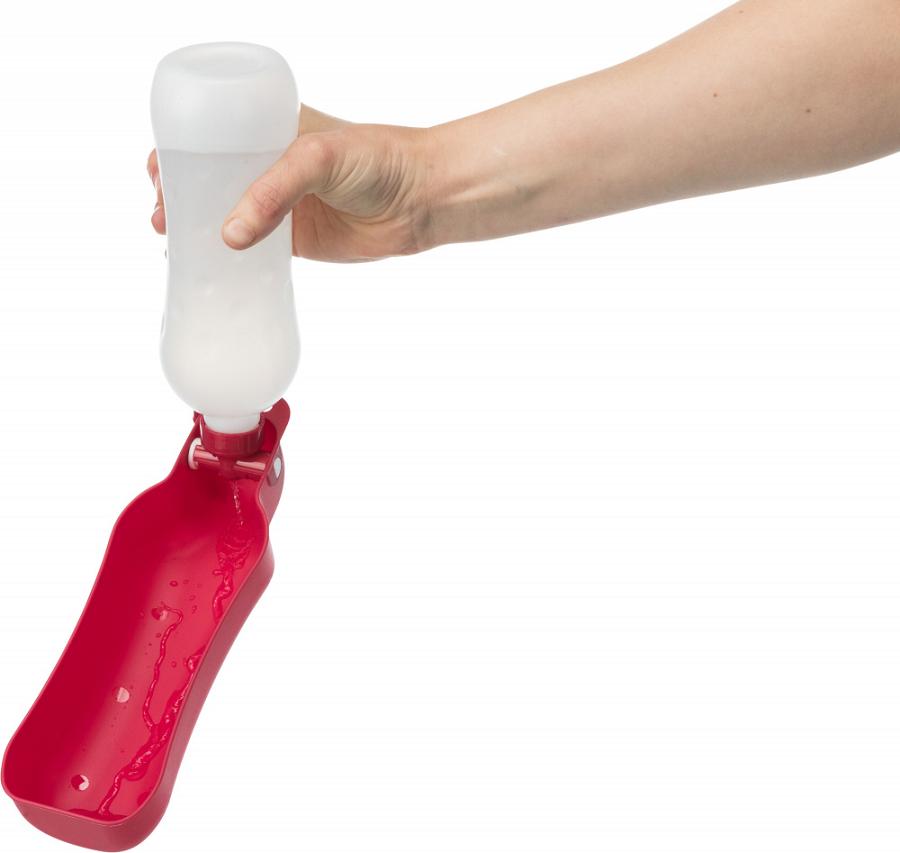 Trixie Bottle with Bowl дорожня поїлка для собак і котів 500 мл (2461) Trixie Bottle with Bowl дорожня поїлка для собак і котів 500 мл (2461)